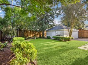 2233 Pelham Drive, Houston TX 77019