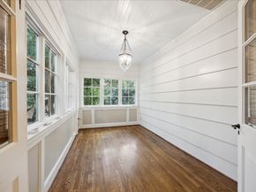2233 Pelham Drive, Houston TX 77019