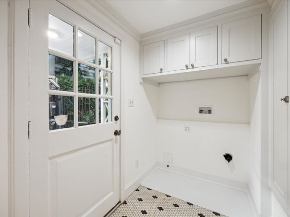 2233 Pelham Drive, Houston TX 77019