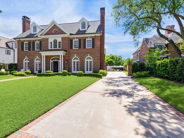 2413 Brentwood Drive, Houston TX 77019