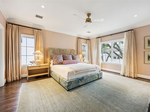 2413 Brentwood Drive, Houston TX 77019