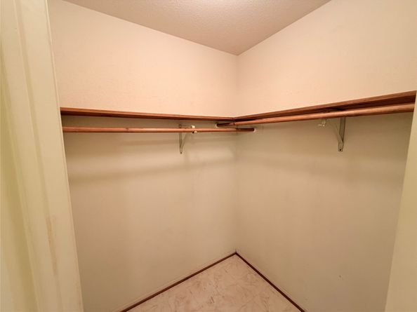 872 Granville Drive, Houston TX 77091