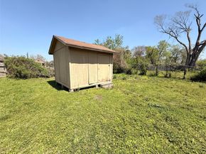 872 Granville Drive, Houston TX 77091