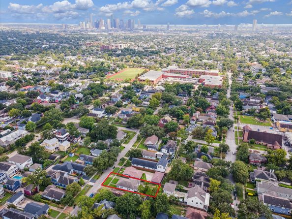 1521 Columbia Street, Houston TX 77008