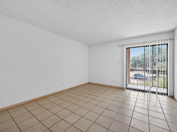 10110 Forum West Drive 422, Houston TX 77036