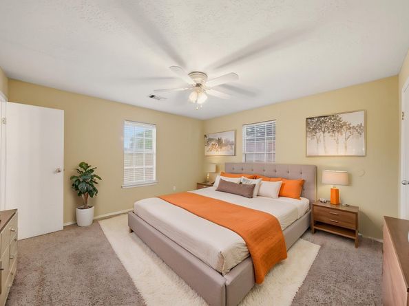 305 Peach Street, Tomball TX 77375