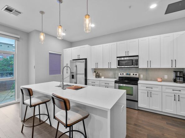 207 Pierce Street 209, Houston TX 77002