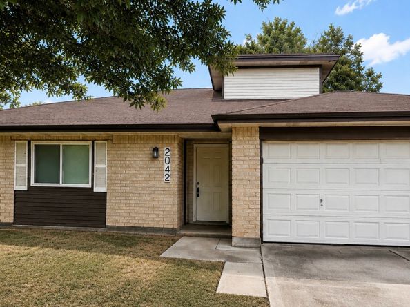 2042 Bridge Cross Lane, Houston TX 77067