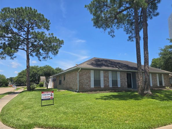 2238 Silver Sage Drive, Houston TX 77077