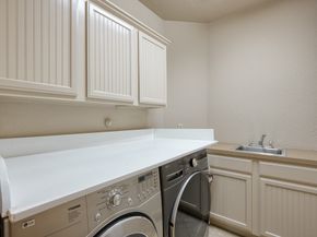 74 W Tapestry Park Circle, The Woodlands TX 77381