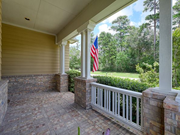 74 W Tapestry Park Circle, The Woodlands TX 77381
