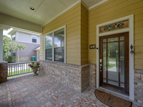 74 W Tapestry Park Circle, The Woodlands TX 77381