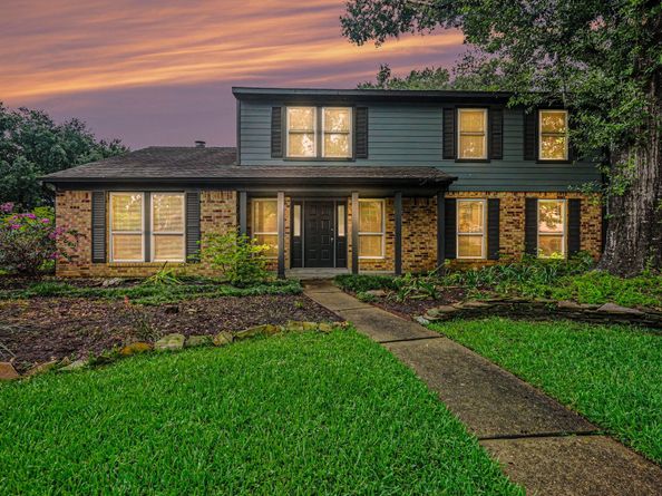 15703 Maple Manor Drive, Houston TX 77095