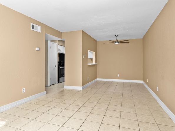 201 W Rosamond Street 61, Houston TX 77076