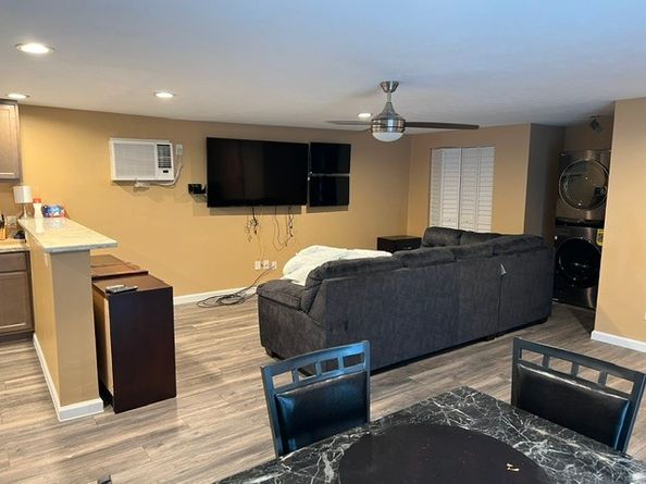 1012 E DAISY Street E A, Houston TX 77012