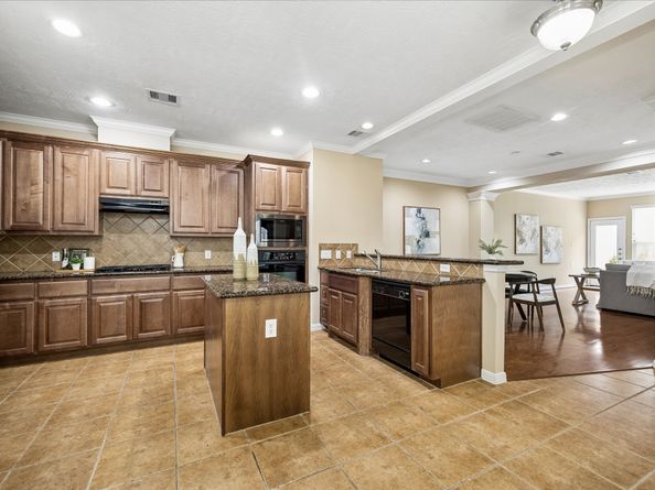 1319 Ella Place, Houston TX 77008