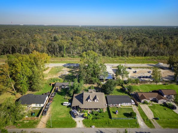 5725 Schutz Street, Houston TX 77032
