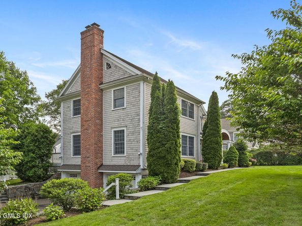 28 North Ridge Road, Old Greenwich CT 06870