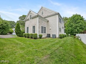 28 North Ridge Road, Old Greenwich CT 06870