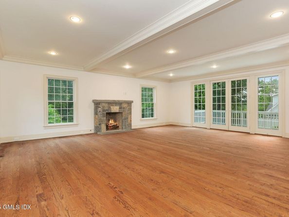 28 North Ridge Road, Old Greenwich CT 06870