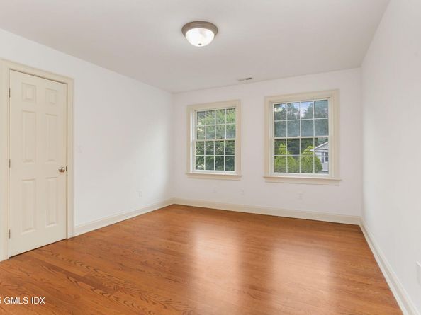 28 North Ridge Road, Old Greenwich CT 06870