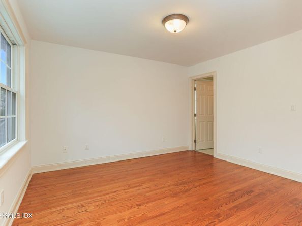 28 North Ridge Road, Old Greenwich CT 06870