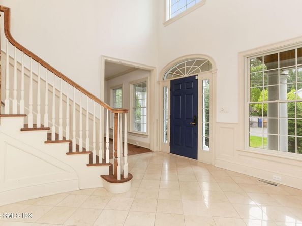 28 North Ridge Road, Old Greenwich CT 06870