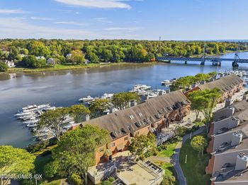 15 River Road