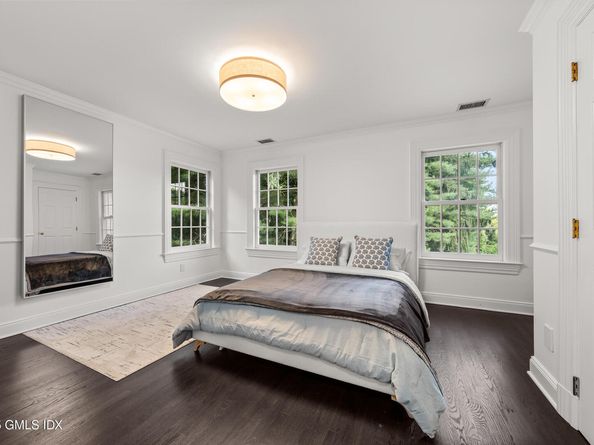 34 Edgewood Drive, Greenwich CT 06831