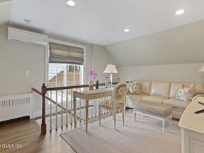 25 Lakewood Circle North, Greenwich CT 06830