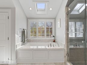 25 Lakewood Circle North, Greenwich CT 06830