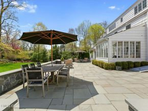 25 Lakewood Circle North, Greenwich CT 06830