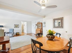 4 Putnam Hill 4F, Greenwich CT 06830