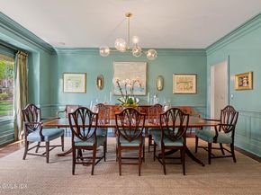 11 River Oaks Drive 11, Stamford CT 06902