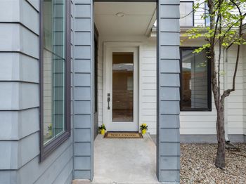 1503 Richcreek RD