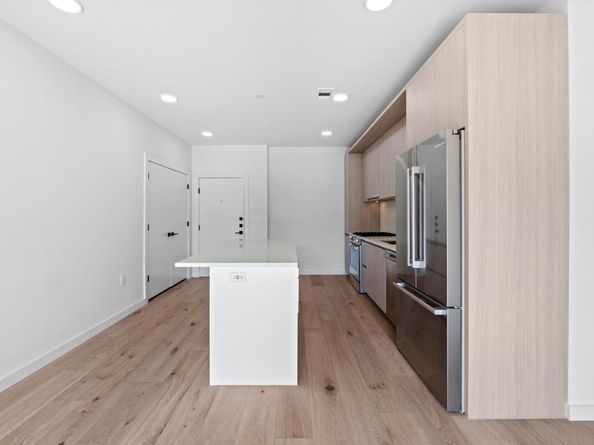 2209 S 1st ST 122, Austin TX 78704