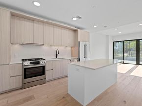 2209 S 1st ST 122, Austin TX 78704