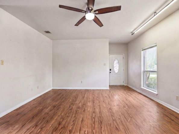4408 Lendall LN, Austin TX 78744