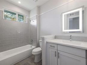 12001 Vista Parke DR NW 504, Austin TX 78726