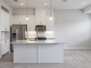 12001 Vista Parke DR NW 504, Austin TX 78726