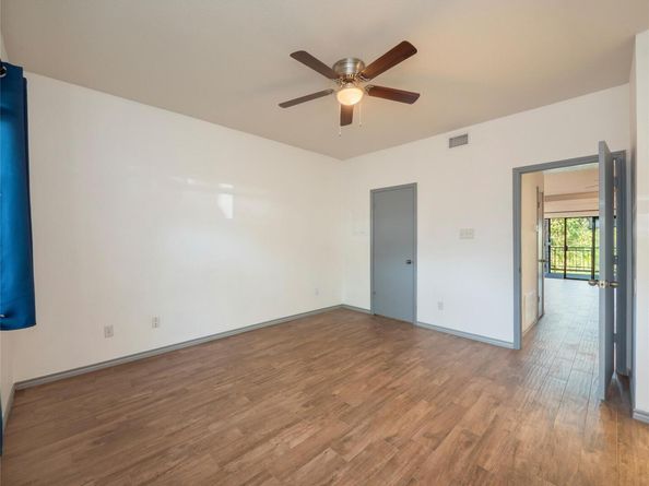 8200 Neely DR 117, Austin TX 78759