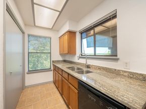 8200 Neely DR 117, Austin TX 78759