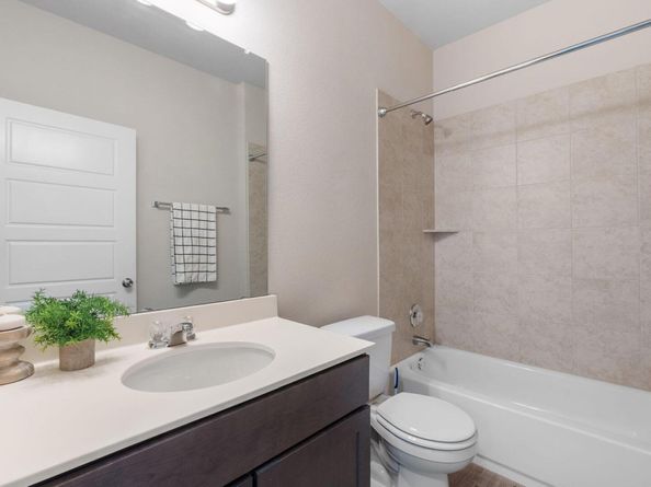 1404 Catalan RD 803, Austin TX 78748