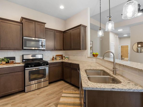 1404 Catalan RD 803, Austin TX 78748