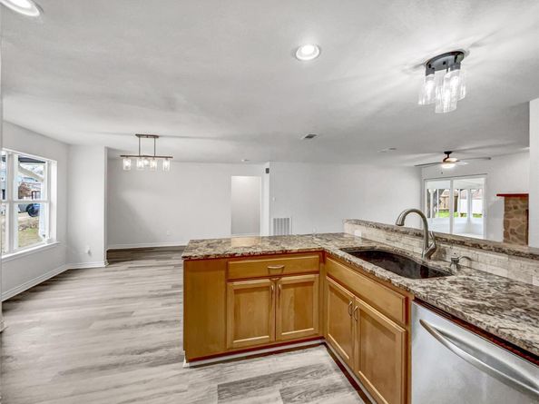 8222 Kearsarge DR, Austin TX 78745