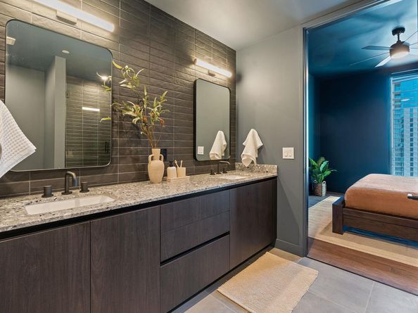 84 East Ave 1506, Austin TX 78701