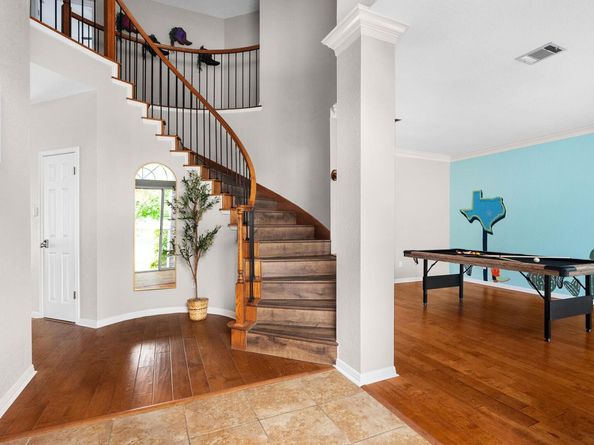 1247 Rocky Creek DR, Pflugerville TX 78660