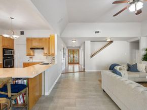 6659 Whitemarsh Valley WALK, Austin TX 78746