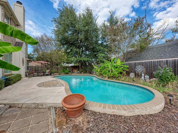 404 Cripple Creek RD, Cedar Park TX 78613