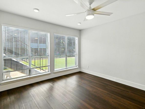 909 Reinli ST 144, Austin TX 78751